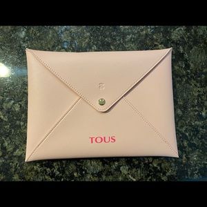 Tous iPad case/ clutch